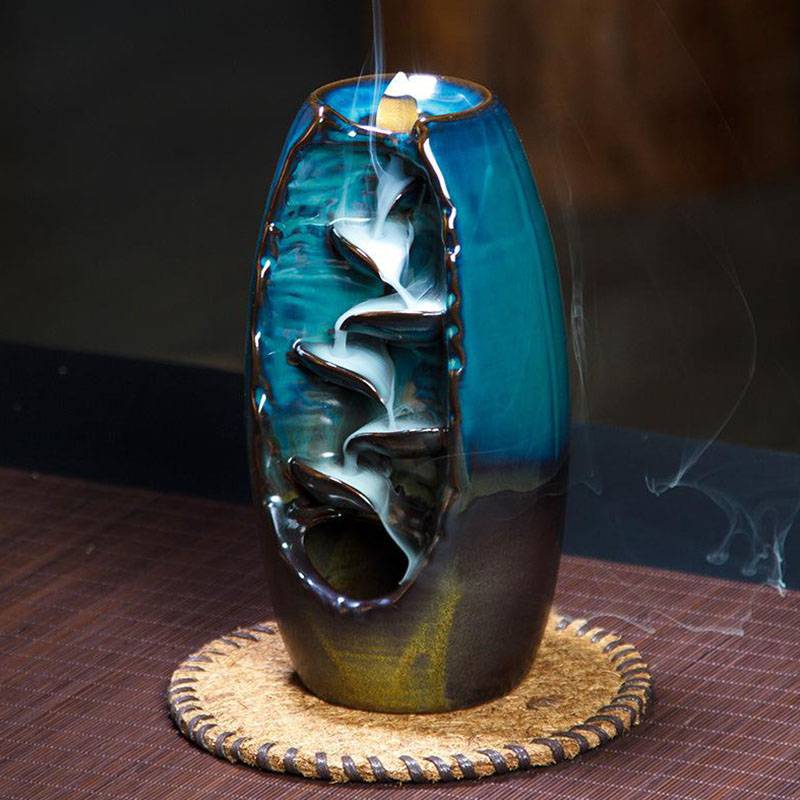 Ceramic Backflow Incense Burner with Smoke Waterfall Effect and 50 Cones