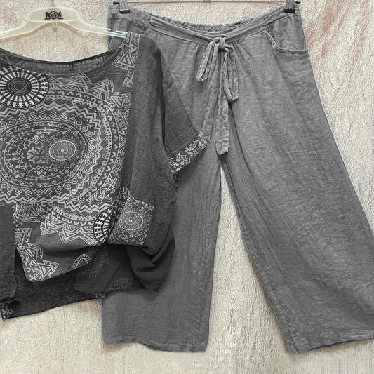Women's Two Piece Set with Geometric Print and High Waist Wide Leg Pants