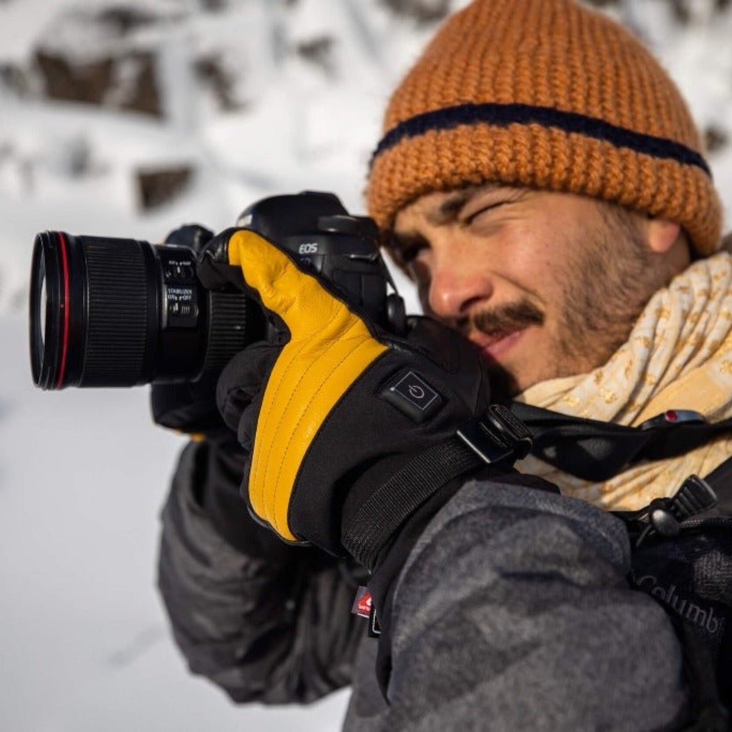 Heated Ski Gloves (3500mAh USB-C batt) - detail view