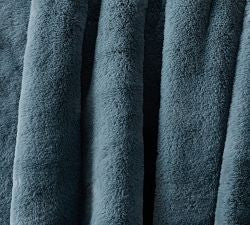 Ultra Soft Double Sided Faux Fur Blanket with Ribbed Texture Design