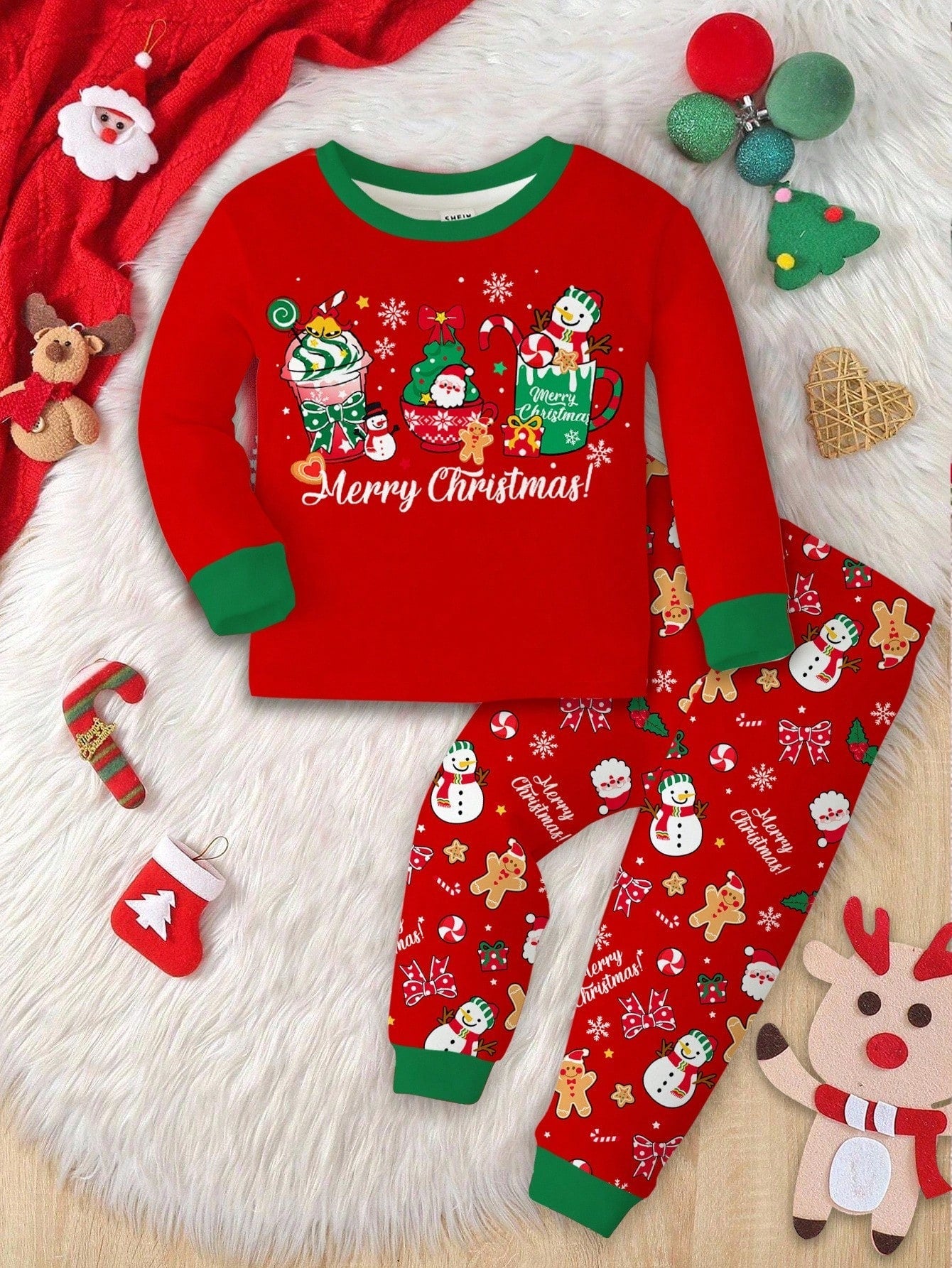 Childrens Lined Pajama Set with Holiday Graphics and Long Sleeves