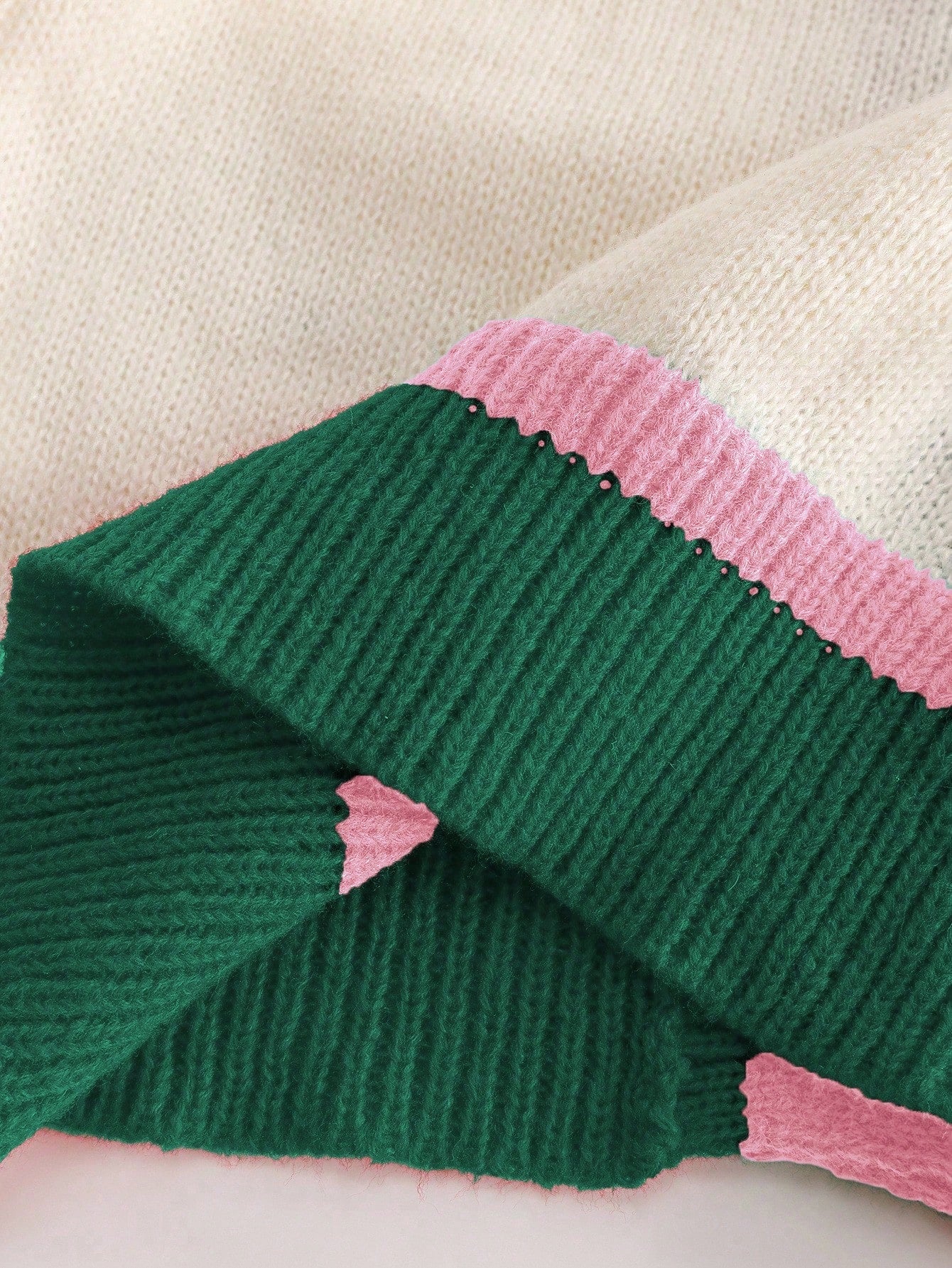 Festive Knit Cardigan with V-Neckline and Drop Shoulders, Multicolor Christmas Pattern