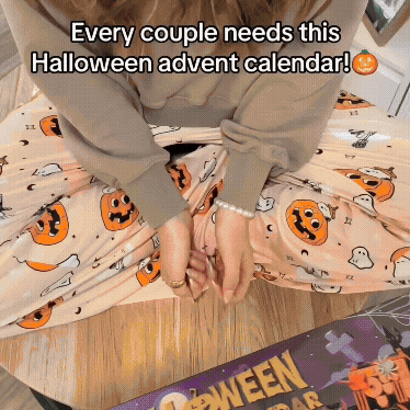 Brick Building Advent Calendar with 24 Halloween Themed Builds and Step-by-Step Instructions