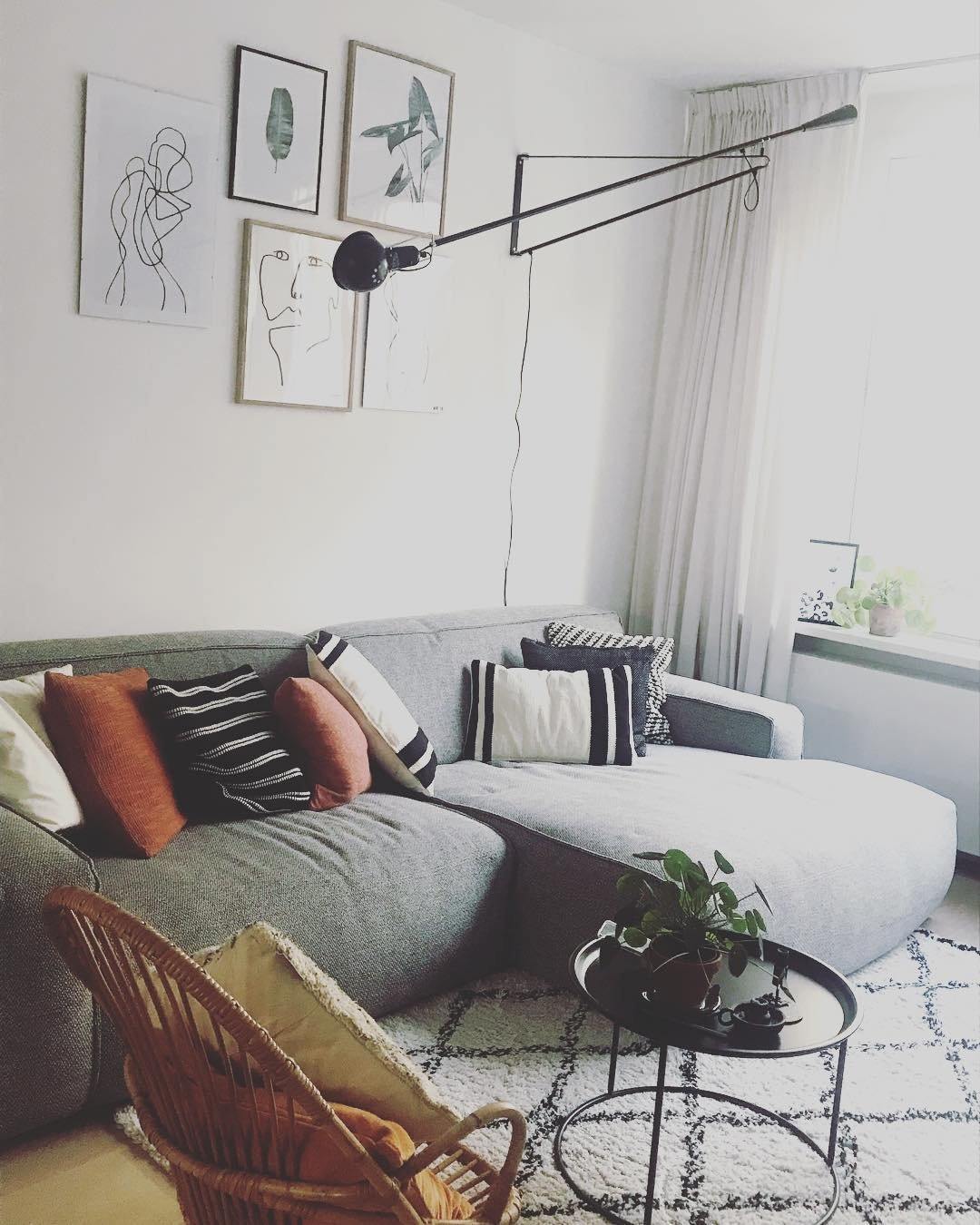 Adjustable Wall Lamp with Swinging Arm and Cast Iron Counterweight, 80.7 inches