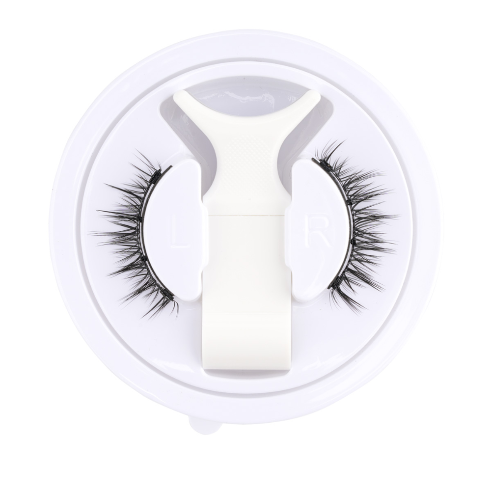 Magnetic Eyelashes with 3D Fiber Design and Precision Applicator Tool