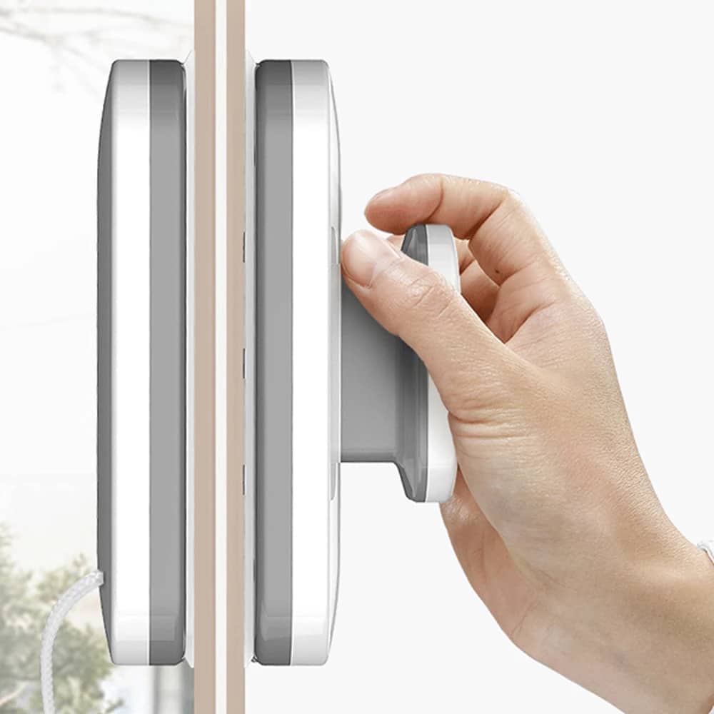 Motorized Magnetic Window Cleaner with Dual-Sided Pads and Safety Cord