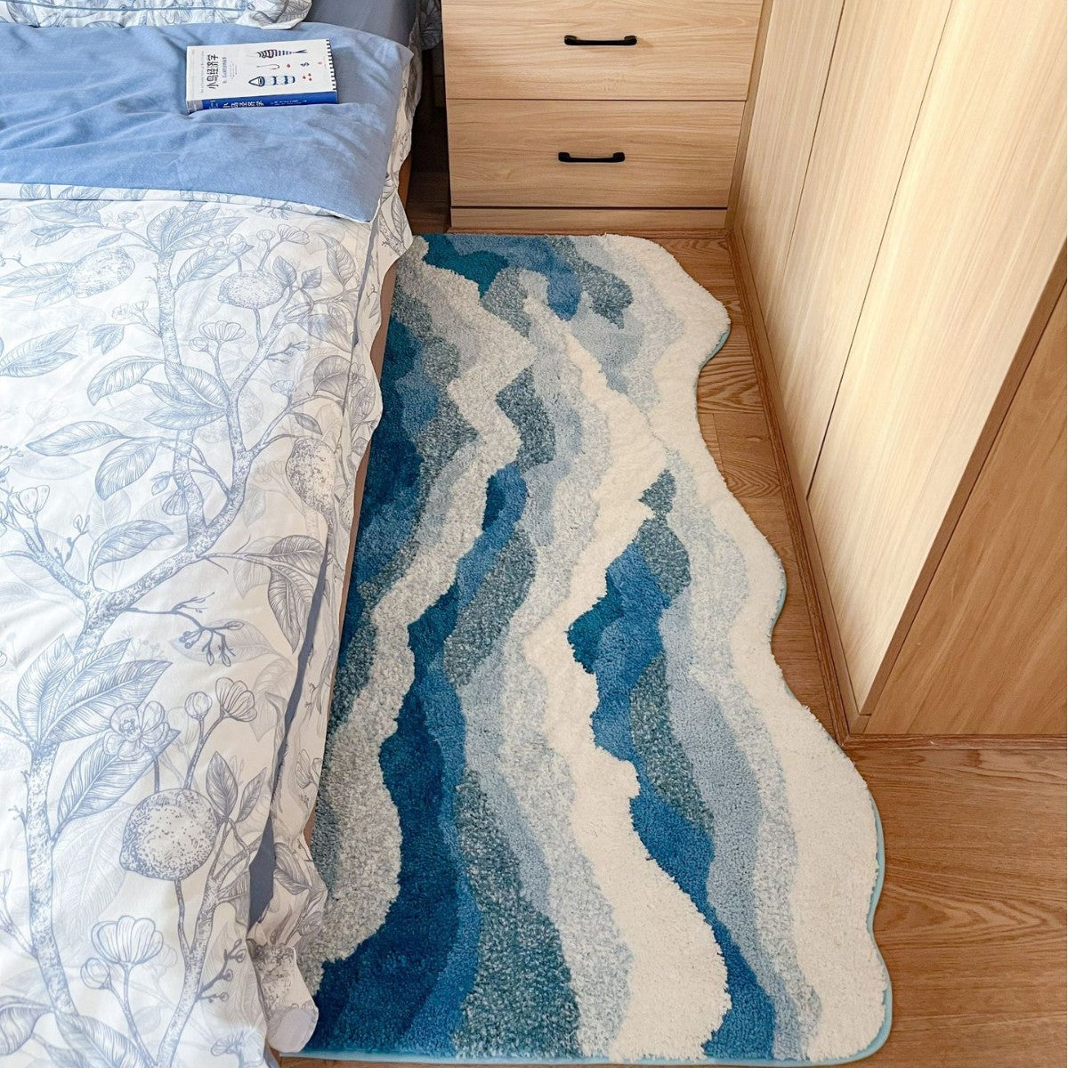 Heart Shaped Area Rug with Plush Fibers and Non-Slip Backing, Machine Washable