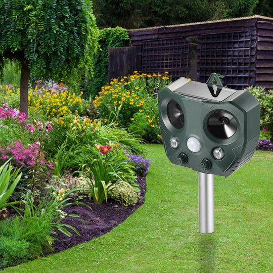 sjbackyard Solar Ultrasonic Animal Repeller for Gardens