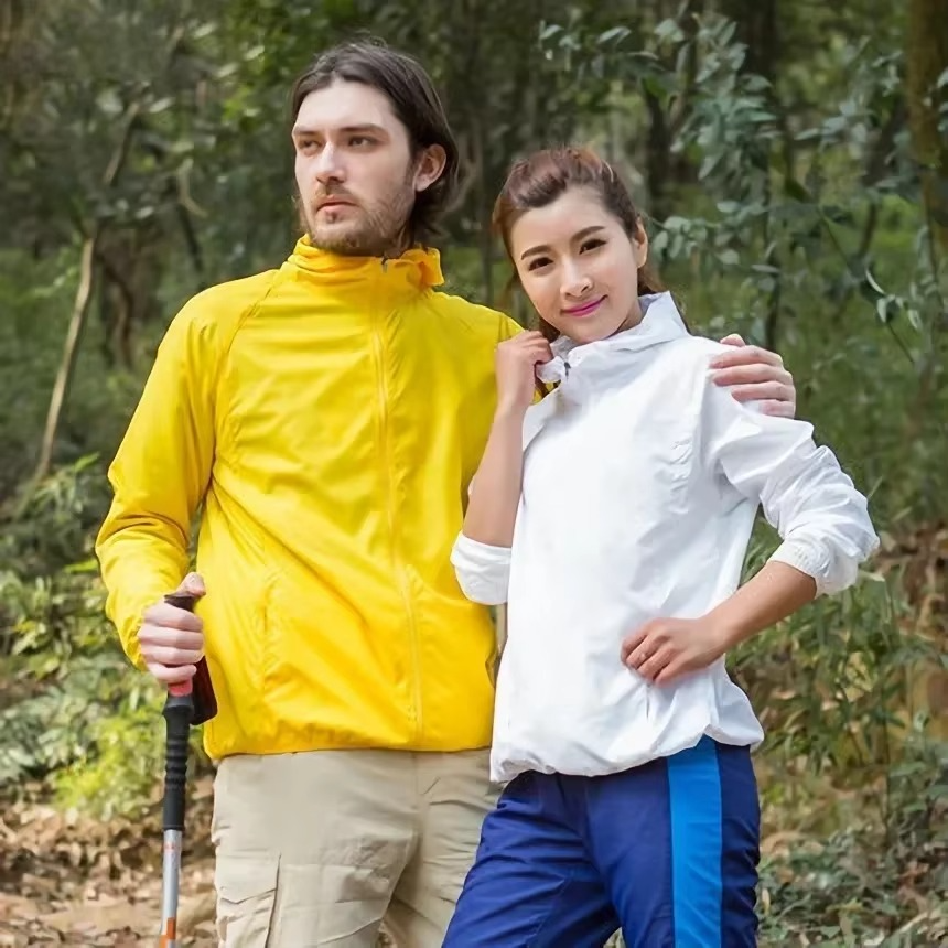 Outdoor Jacket with Adjustable Hood and Water Repellent Fabric for Men and Women
