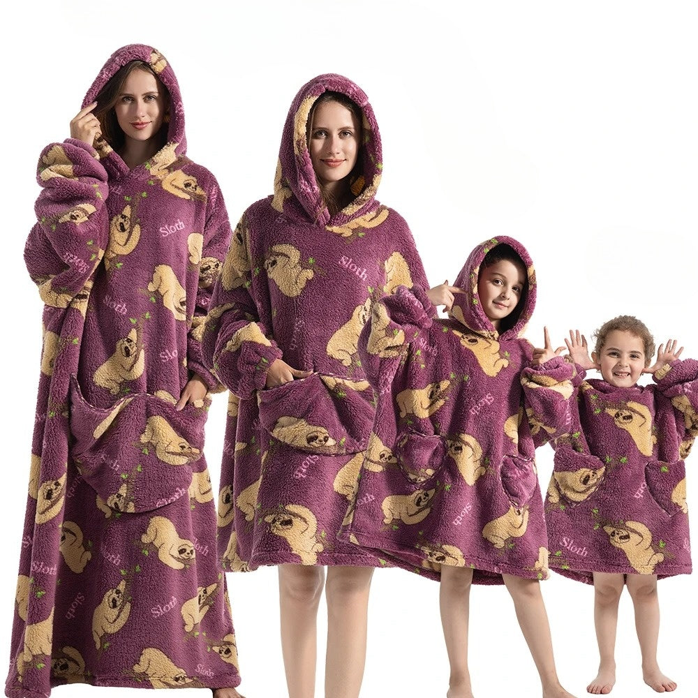 Oversized Hoodie Blanket with Pumpkin Print and Fleece Flannel, Machine Washable