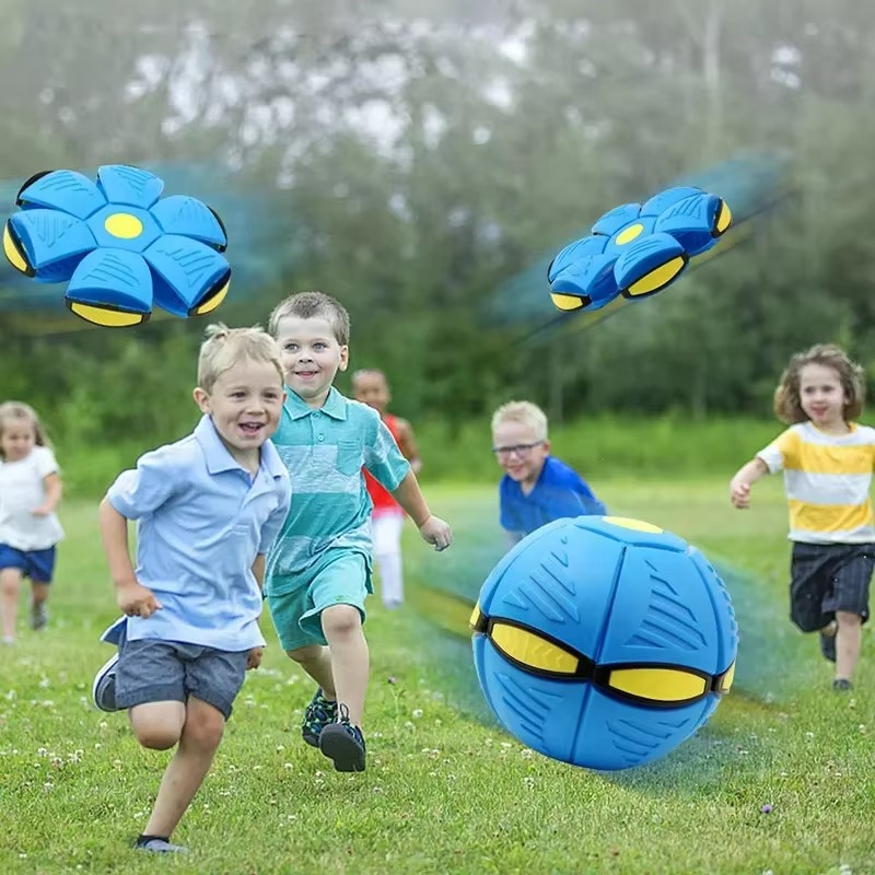 Dual Shape Flying Ball That Transforms from Disc to Sphere on Impact