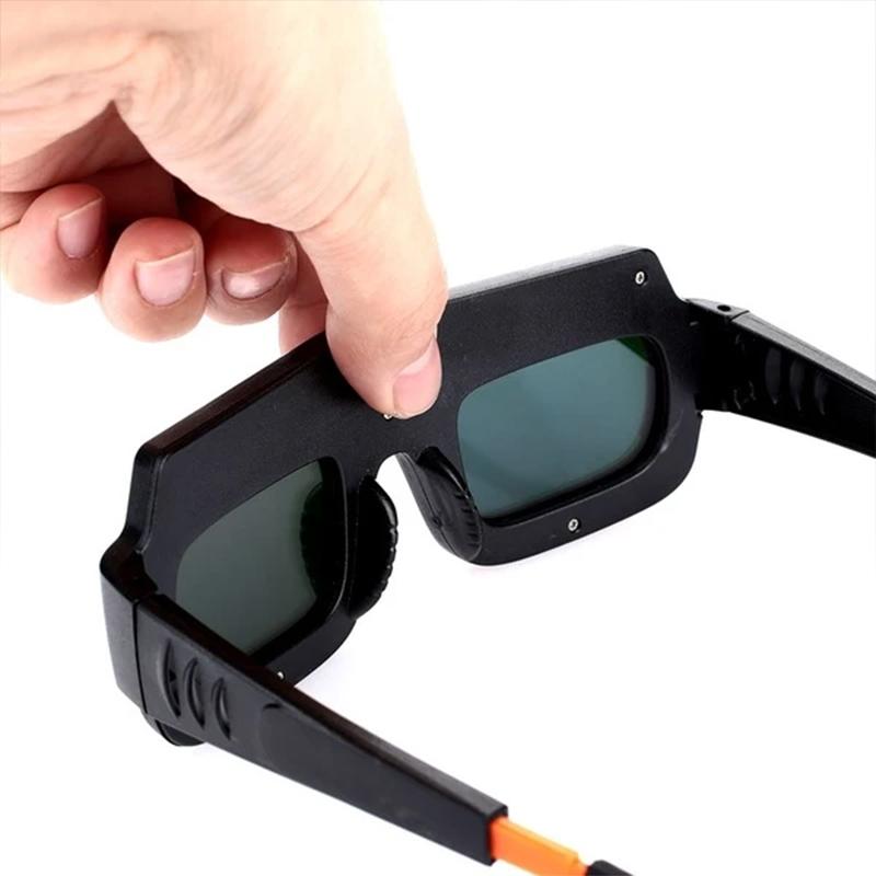 Auto Darkening Welding Goggles with Solar Power and UV Protection
