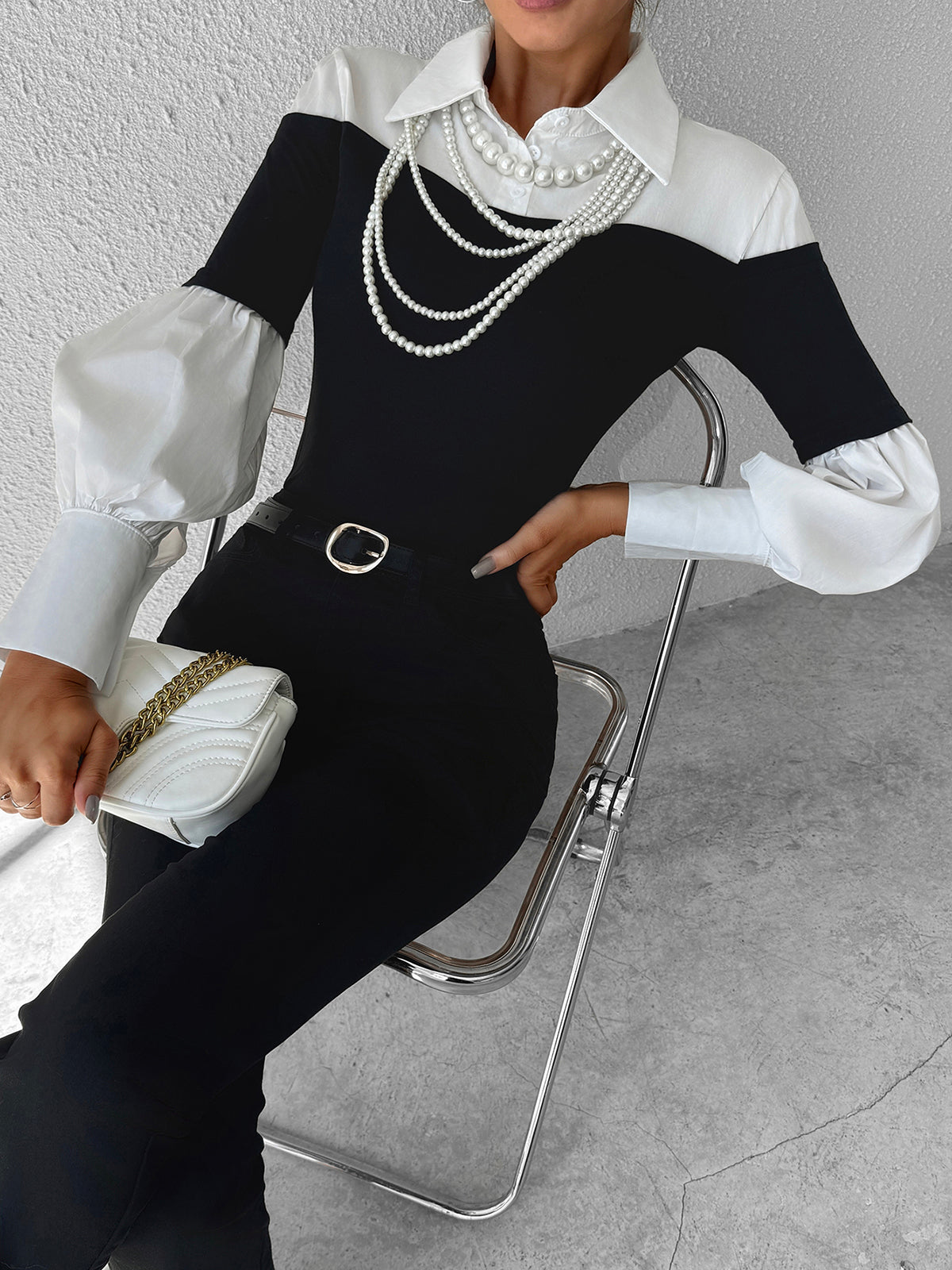 Long Sleeve Polo Shirt with Contrast Binding and Regular Fit