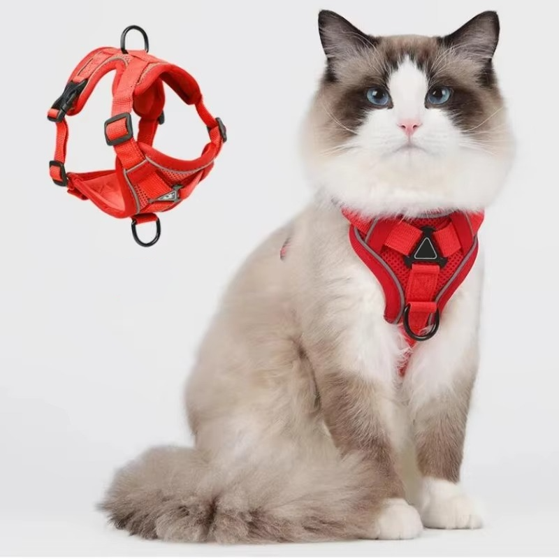 Vest Style Cat Harness with Reflective Strips and 1.5m Leash