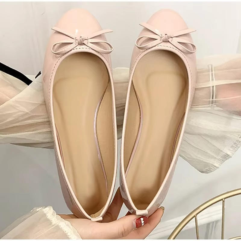 Women's Ballet Flats with Arch Support and Cushioned Insole, Slip-On Design