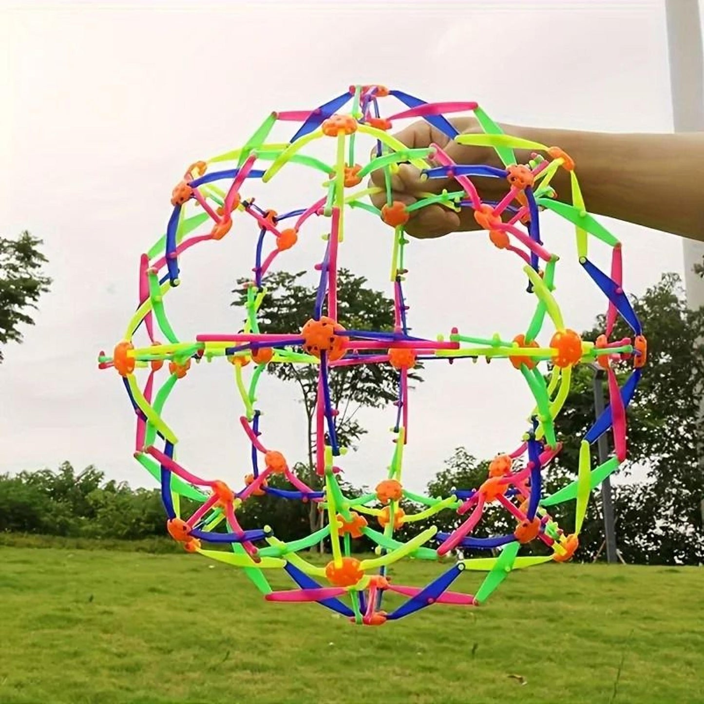 Expandable Breath Ball with Geometric Lattice Structure and Colorful Joints for Breathing Exercises