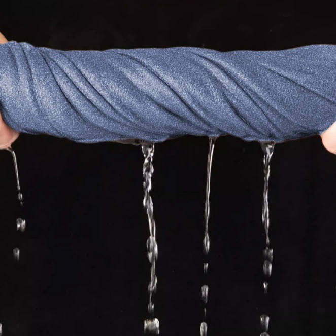 Men's Thermal Underwear with Silk Velvet Blend and High Neck Design