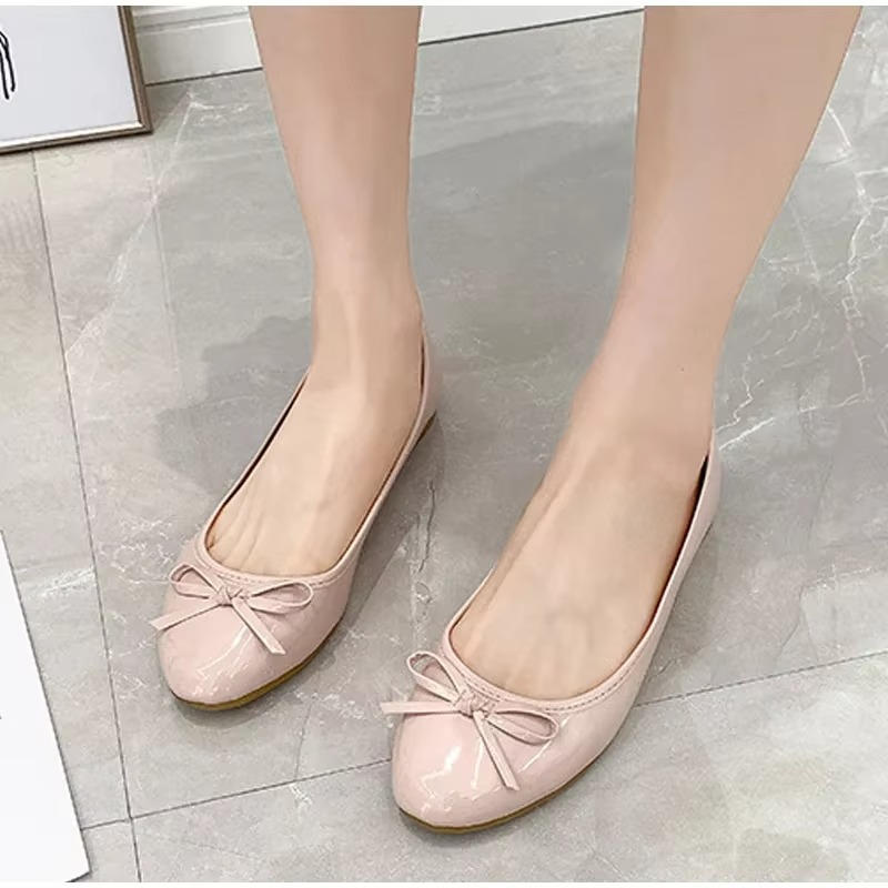 Women's Ballet Flats with Arch Support and Cushioned Insole, Slip-On Design