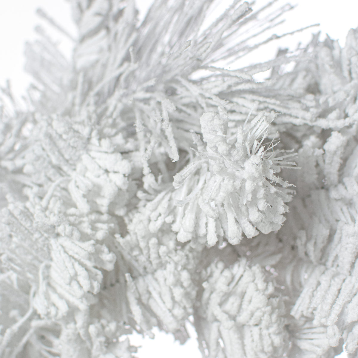 22"-24" Flocked White Pine Wreath detail photo 3