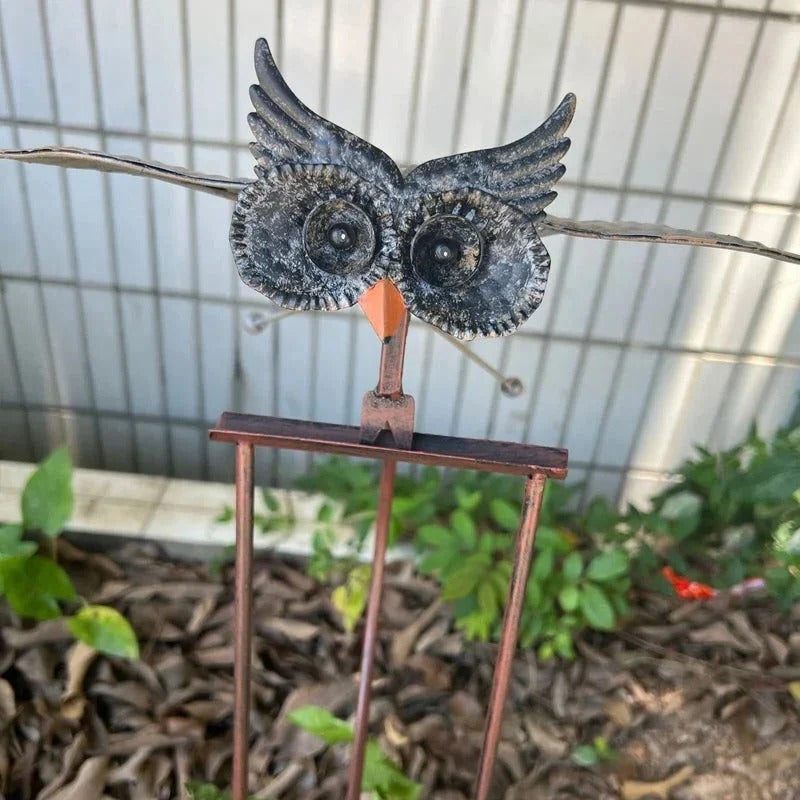 Garden Bird Sculpture with Flapping Wings and Six-Point Ground Stake, Powder-Coated Metal