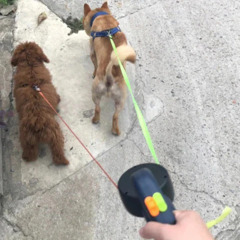 Dual Retractable Dog Leash with Integrated LED and 360° Anti-Tangle Swivel, Comfort Grip