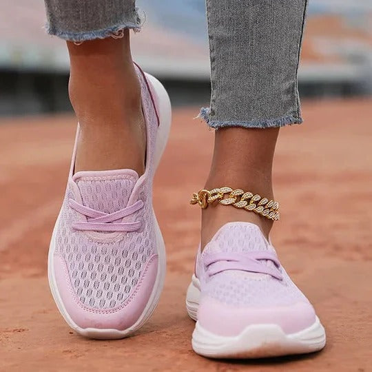 Casual Walking Shoes with Supportive Three-Zone Footbed