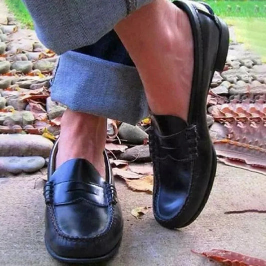Women’s Vintage Slip-On Low Heel Loafers for Everyday Wear