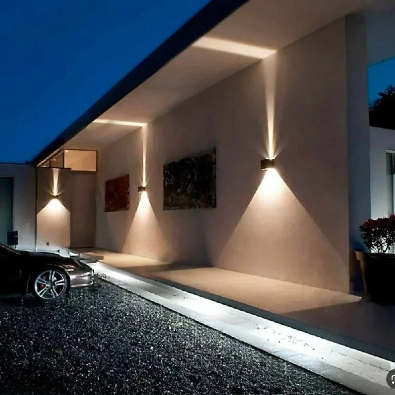 Magnetic Wall Light with Rechargeable Battery and Adjustable Brightness
