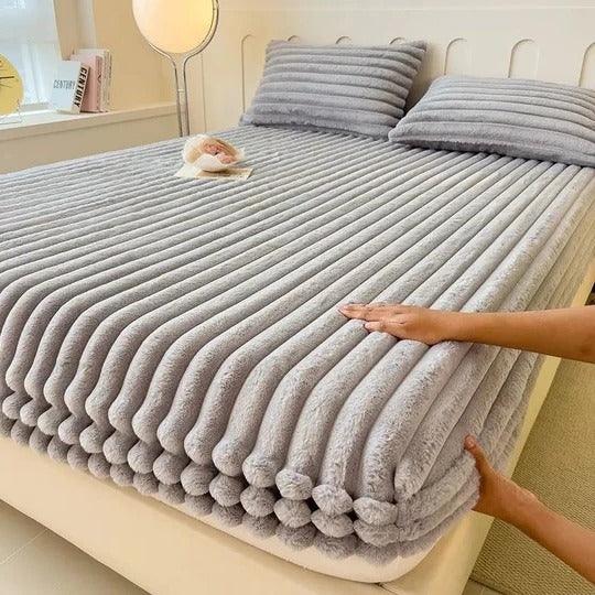 Ultra-Soft Luxury Fitted Bed Sheet for Consistent Nightly Comfort