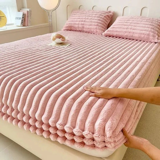 Ultra-Soft Luxury Fitted Bed Sheet for Consistent Nightly Comfort