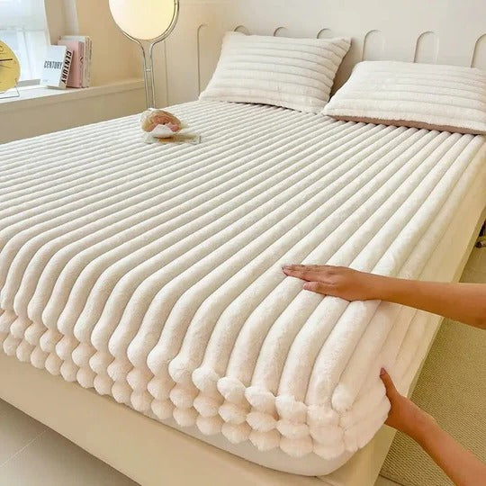 Ultra-Soft Luxury Fitted Bed Sheet for Consistent Nightly Comfort