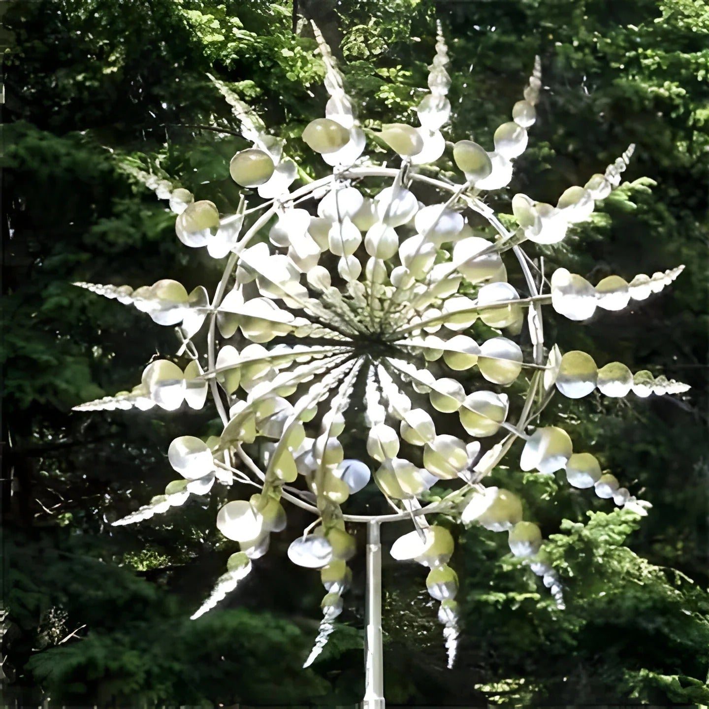 Anti-Rust Outdoor Kinetic Metal Windmill Spinner for Garden Decoration