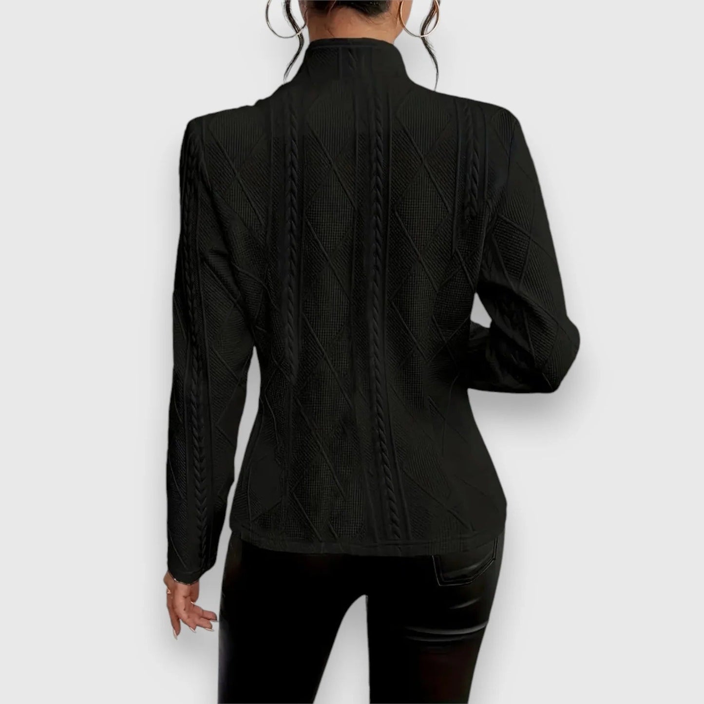 Womens Water Repellent Jacket with Breathable Structure and Multiple Pockets