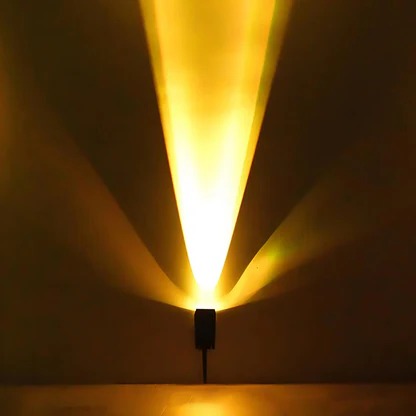 Solar LED Spotlight with Adjustable Zoom and RGB Color Modes, IP65 Outdoor