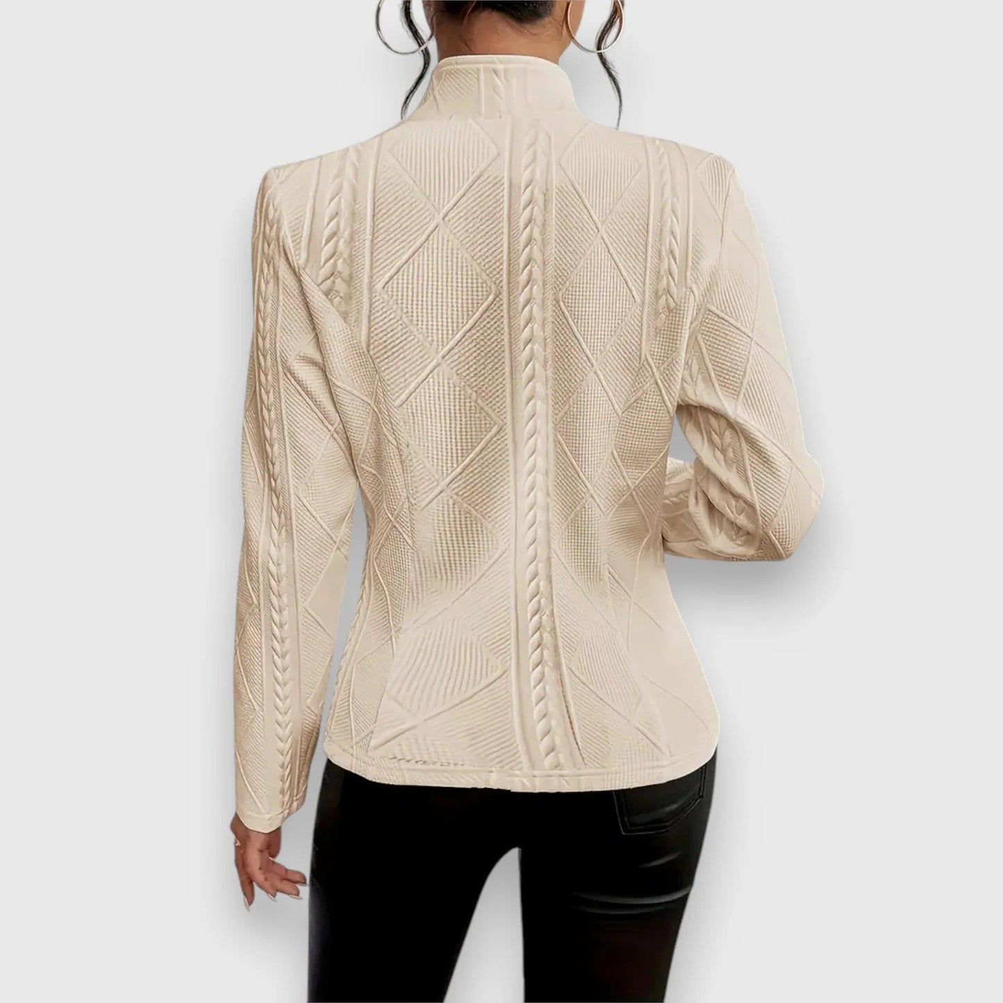 Womens Water Repellent Jacket with Breathable Structure and Multiple Pockets