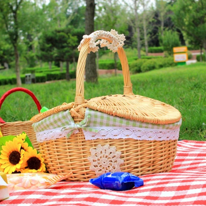 Oval Willow Picnic Basket with Dual Lids and Removable Cotton Liner