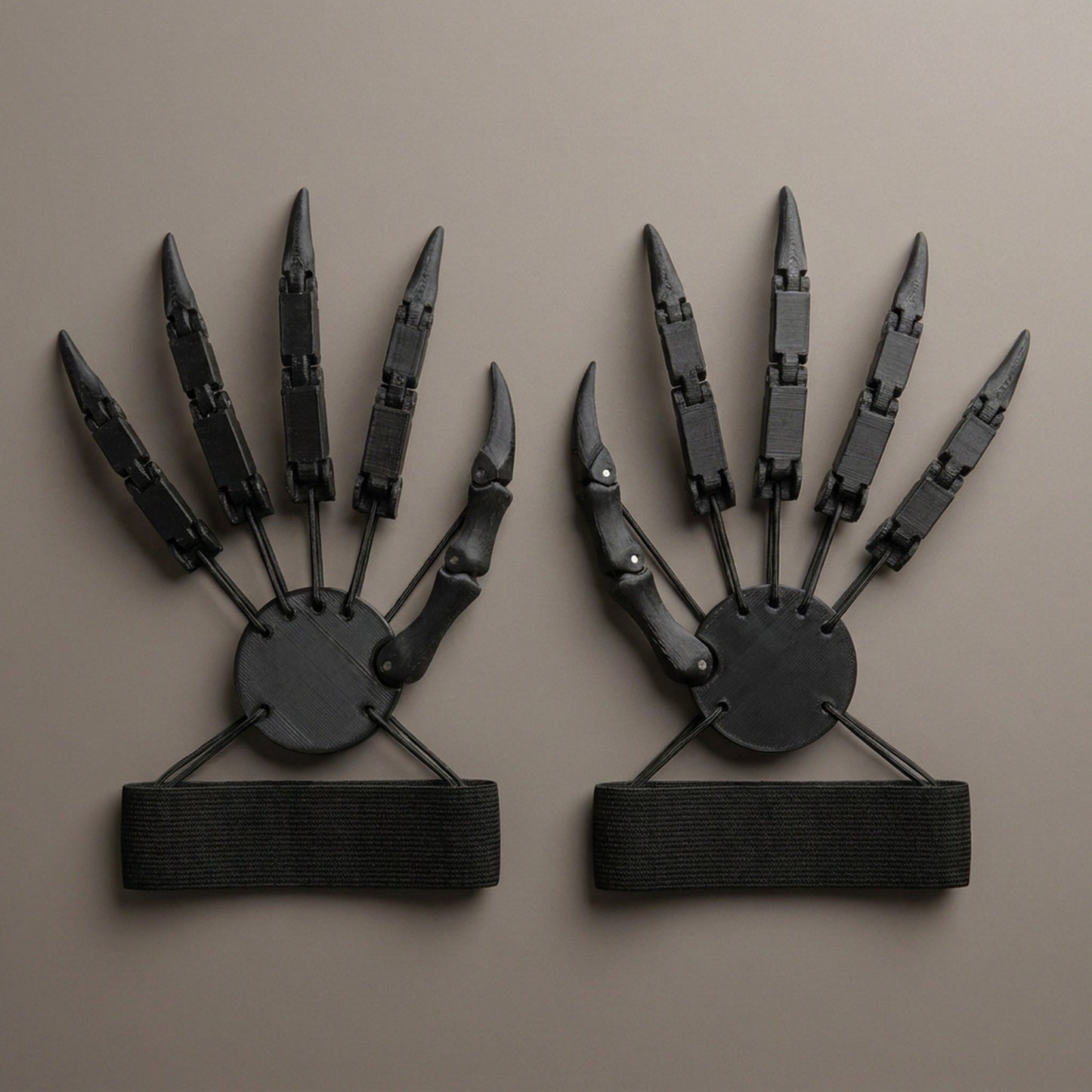 Articulated Skeleton Finger Extensions with Flexible Moving Joints for Halloween Cosplay
