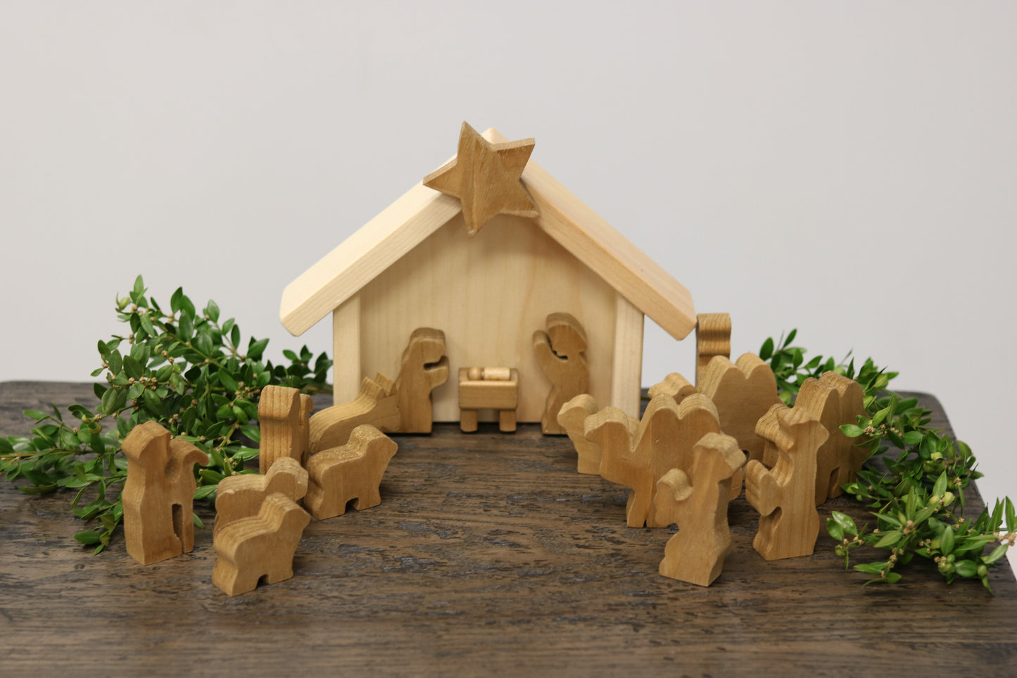 Wooden Nativity Manger Scene with 14 Figures and Stable Display