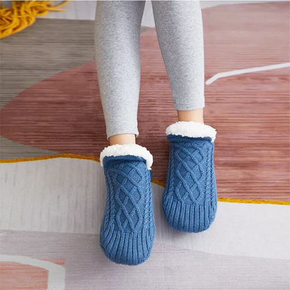 Thermal Socks with Non-Slip Traction and Stretch Cuff, Breathable Indoor Warmth