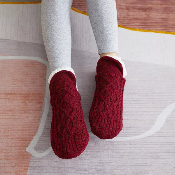 Thermal Socks with Non-Slip Traction and Stretch Cuff, Breathable Indoor Warmth