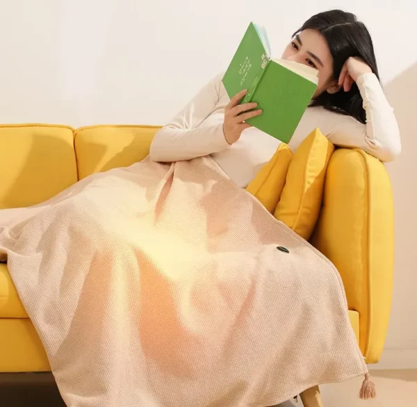 Electric Shawl with Three Heat Settings and Universal Charging Port