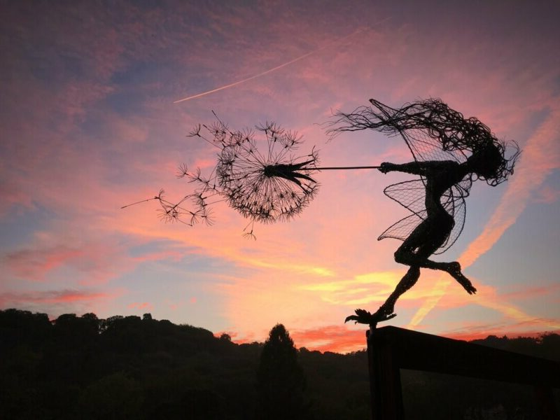 Metal Fairy Garden Stake with Dandelion Design, 25-45 Inches Tall