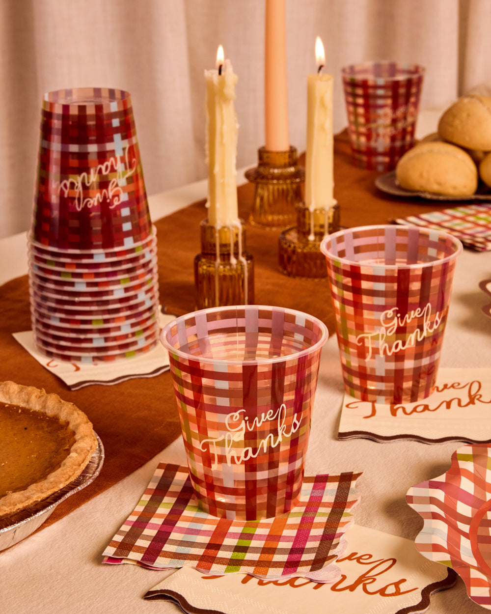 Plaid Thanksgiving Cups with Give Thanks Script and Brown Burgundy Blue Pattern, 16-Count